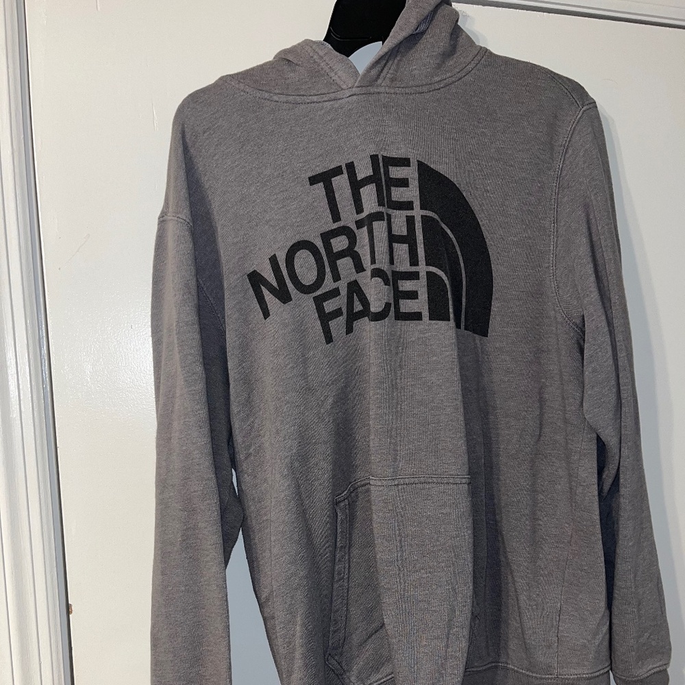 Large Men’s North Face Hoodie